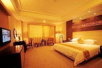 Junyuan Huatian Hotel - Huaihua Fenghuang County Exterior photo